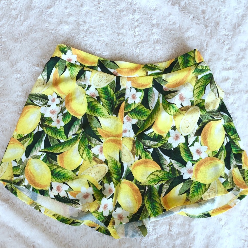 Show me your MuMu lemon Shorts